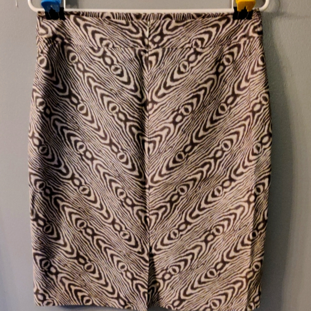 Wood grain pencil skirt size 6